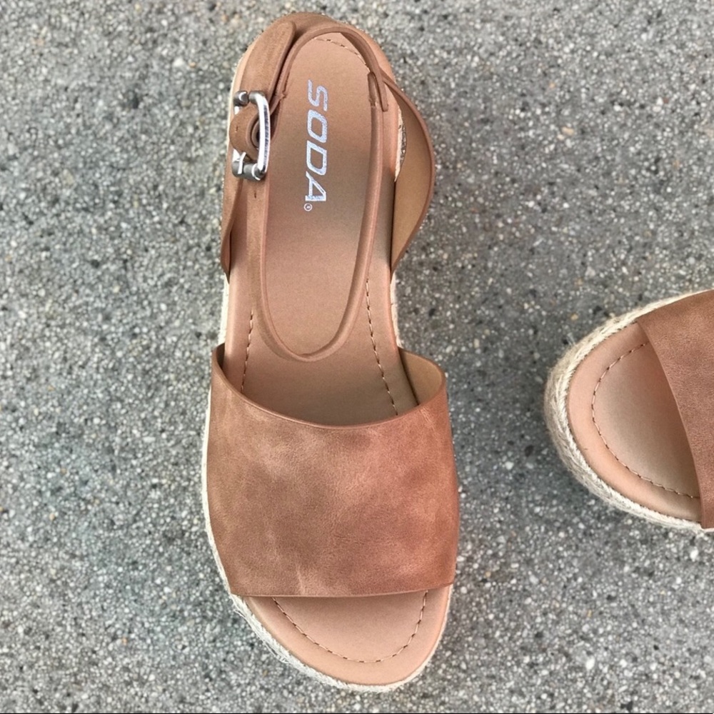 Size 10 Topic Tan Ankle Strap Espadrille Flatform Sandal - Picture 4 of 8